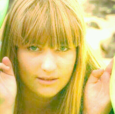 ¡Hola! Bienvenidos a uno de los clubs de fans de @XtinaGalan. Somos @alexandrita_MG, @ItsSwagBiebs22 y @JessiManulover :)