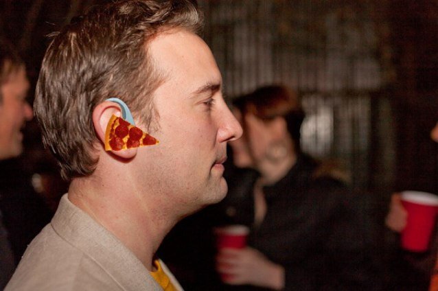 Tired of fighting over the last slice?     Pizza Consultant uses a patented algorithm to help you order the perfect amount of pizza during any party situation.