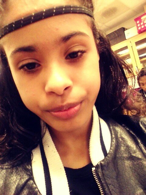 follow me bacc maynee !!!! Aha,, add me on FB @ Iam Ceecee !!! mwah mwah!!