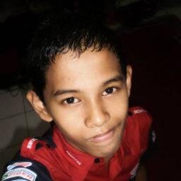 follow my new twitter : @muhamma05895034 THANKS! :D