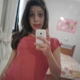 Sou uma menina legal e amoo muitas coisas
