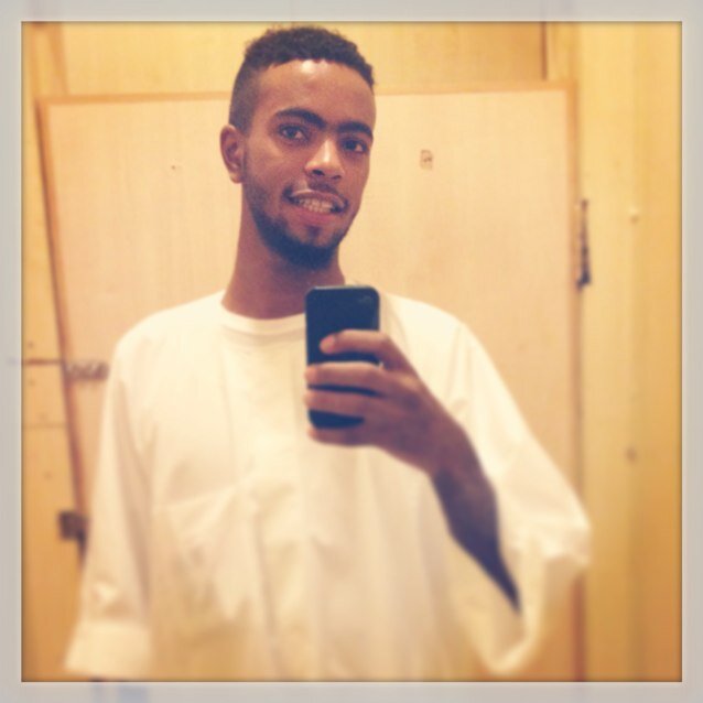 My namê is Nader Abdu-alrahman .... Muslim-sunni ...... Gôńña Bê â Gôôd Déntist înshallâh ... :p UMST