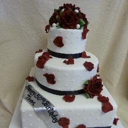 Custom wedding cakes, birthday cakes, cup cakes, cookies, brownies,pie