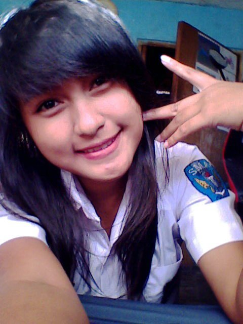 Cantik, itulah aku :*