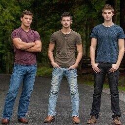 I don't need a bio i just need @ColtonPack_ @Andrew_Scholz and @zachbeeken ! 1/4 #Roadie