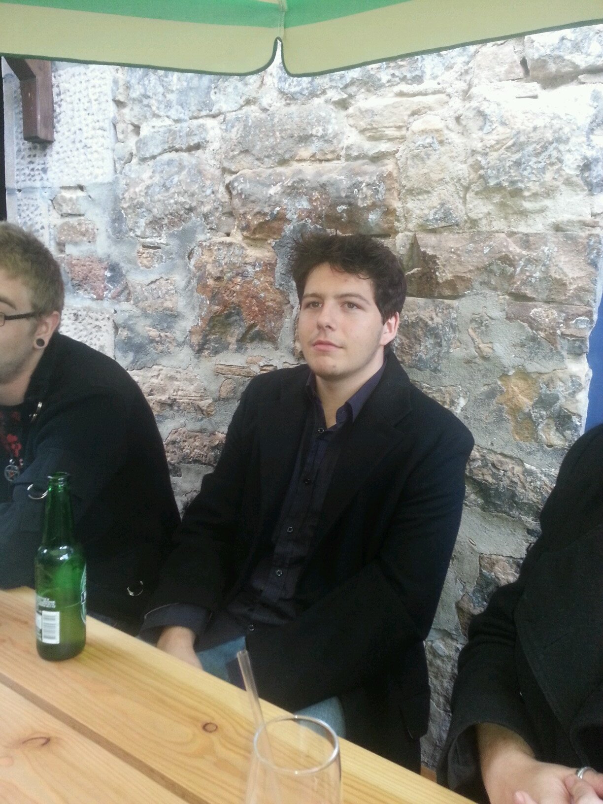 PetermjRoss's profile picture. i've been alive since the end of 92, i play bass, love metal, concerts, drinking and general partying!! WOAH YEYAH!!!