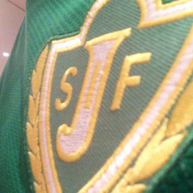 Hjälper redak så gott jag kan. Fotograferar för J-Södra. Jönköpings Södra och LSSK. Jobbar på Preshape, vi kan prototyper.