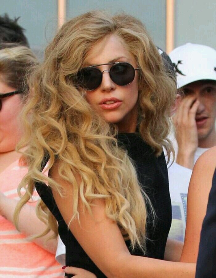 lovegagamyqueen's profile picture. I Was Born To Be Brave.. Love @ladygaga