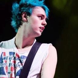 mikey will follow you soon, so don't give up! you just gotta have hope! you really deserve his follow :-) from: @_thomasparker