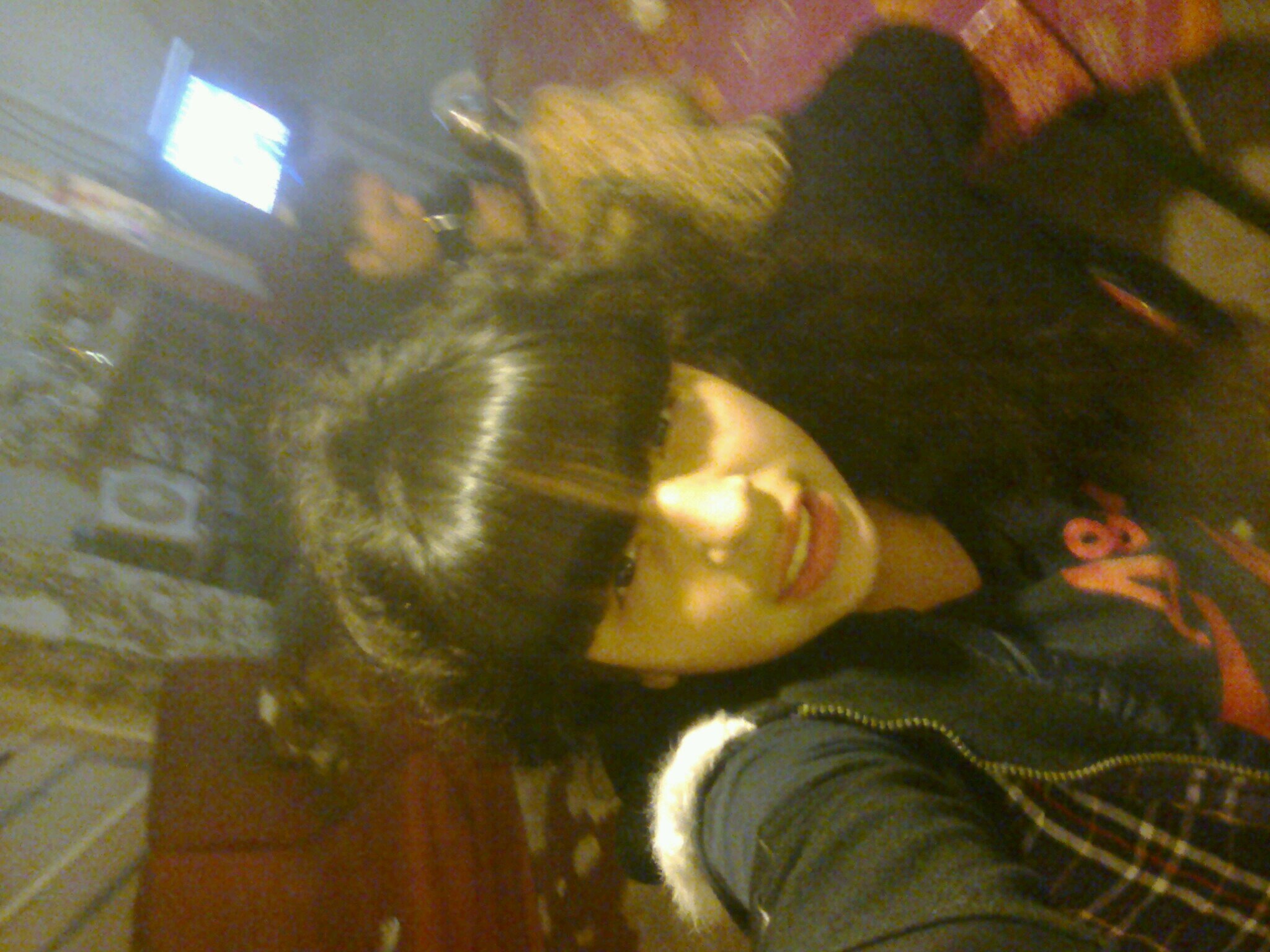Bue soy jaz me gusta 1D y el futbool seguime y te sigo