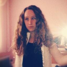 I love dance and sing. i'm a big dreamer and I'm crazy about watermelon .Beyoncè  forever!! xoxo