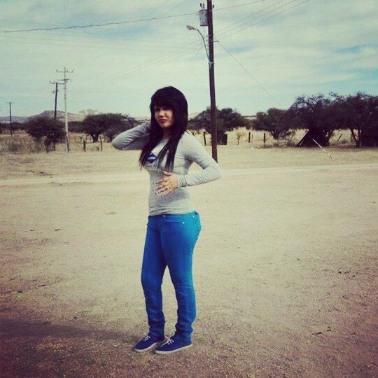 No soy perfecta pero tampoco soy de lo peor se amar,reir,cantar,gritar,y alocarme ya lodije en pocas palabras soy a toda madre.❤