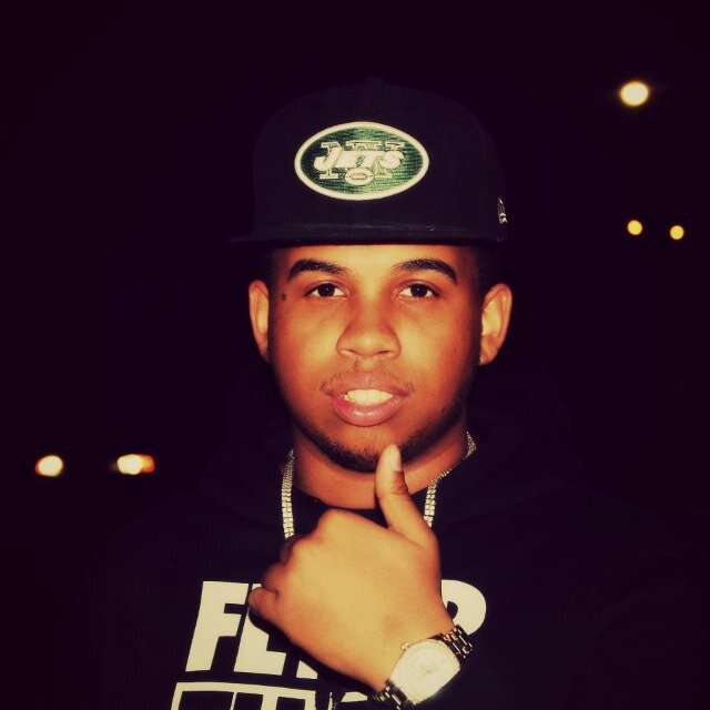 im ummm awsome ;p also a nerd ....... . The #Troniccity Epidemic!!! .#GOGREEN!! ...nilez255@gmail.com #TCOGTFO.