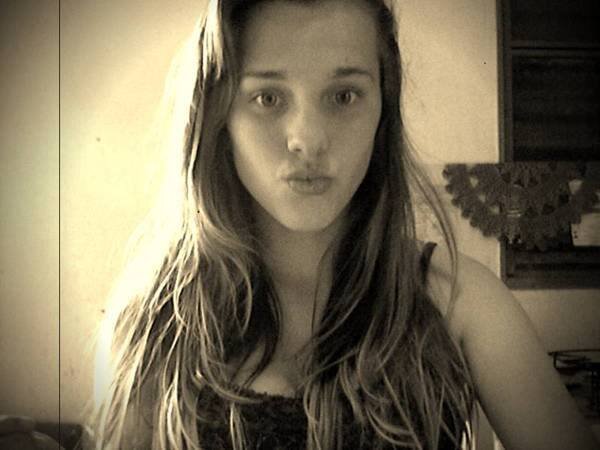 Ask : http://t.co/NpRyYWns3A DA BANDA RESSACA !
VENK, Me segue ? SIGO TODOS DE VOLTA ;)
Não vai seguir ? então vou lhe dar um unfollow