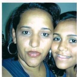 Amo a Deus primeiramente e minhas filhas e família
