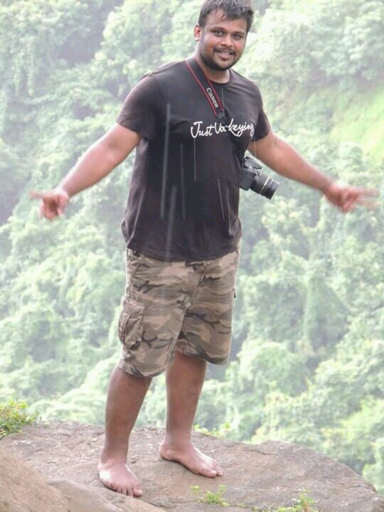 Software Developer by profession but highly addicted to Sports, Hiking ,Traveling and Photography.