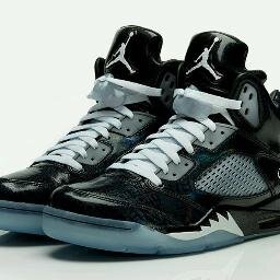 i am a sneaker head like to buy and sell Air Jordans