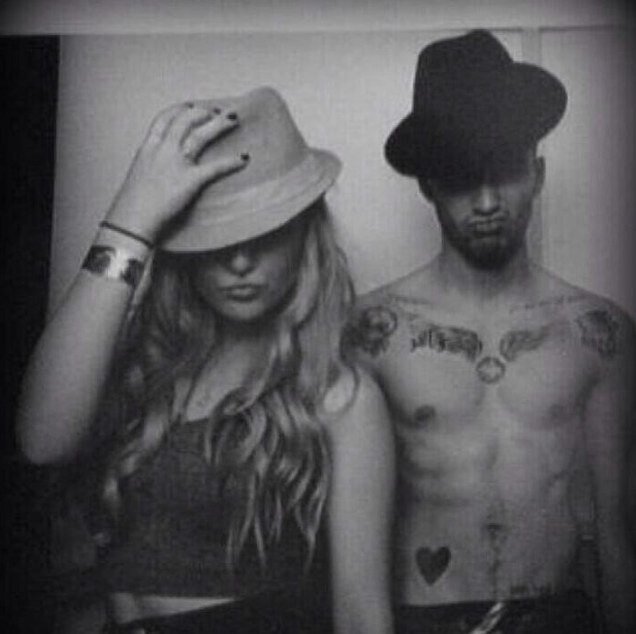 iHeartEleanorC's profile picture. Im not good with bios.