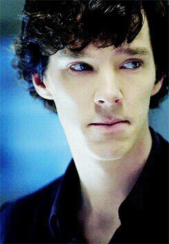 Consulting Detective. Not a freak or a fake. V1.My heart is stolen by @MollieHarkness6 V2.Looking for a Dr Watson #Bi #RP #Sherlock