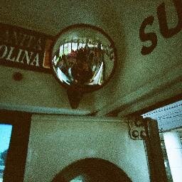 Yo soy la Venus de mi corral, la conejita de tu portal. Pero ante todo, recta, moral, moral.