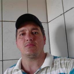 Cristão, conservador nos costumes, esposo e pai, liberal na economia. 
Sou líder de expansão Prosperous Pix e vc ? Vem que é sucesso !! 🚀🚀