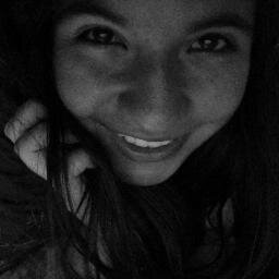 CamilaMican's profile picture. Por que no todo es como parece...