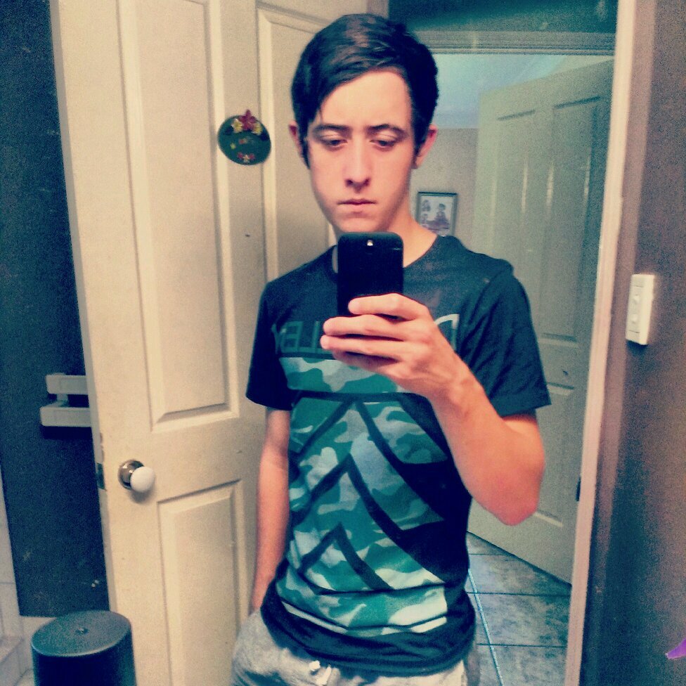 I'm 16 and I'm single (not suprising) I play football, I can rap and dance dubstep, I'm also indigenous [-o-]