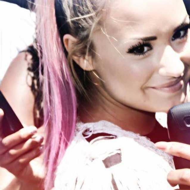 you're the only who can save yourself♥ since: 22/12/10.
