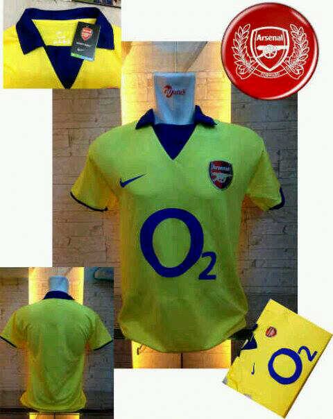 Menjual berbagai jersey,jersey retro,jaket hoddie,Contact Pin:263FE7B7 / WA:08999244999