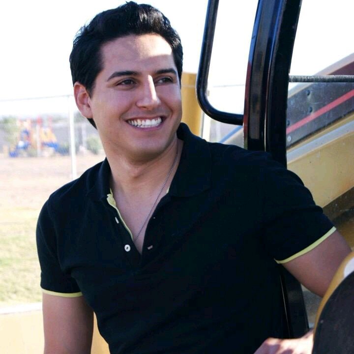 BladimirCota's profile picture. 