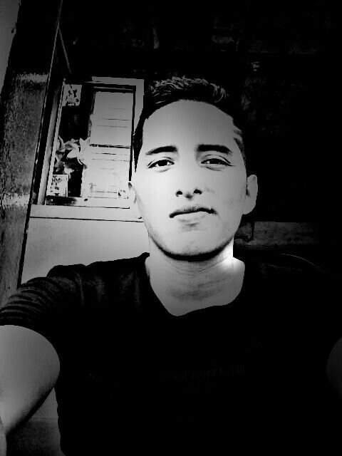 Todo es distinto ahora :D C.r7 Soy el mismo de siempre pueden cambiar muchas cosas pero jamas mii humildad.
