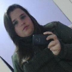 Sou uma garota q gosta de curtir a vida, viajar e conhecer lugares novos, odeio mentiras e falsidade!!!