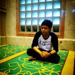 GaluhBimantoro's profile picture. pelangi :)