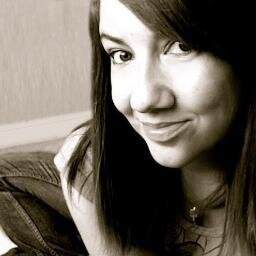 Website & graphic designer, writer and singer. Loves funky music, London, NYC, all kinds of theatre and cooking up a veggie treat or two :)