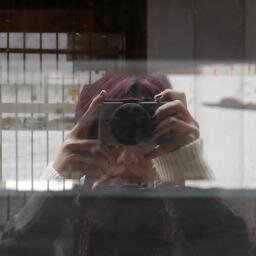 Madre, diseñadora, fotógrafa, cantante... aun definiéndome