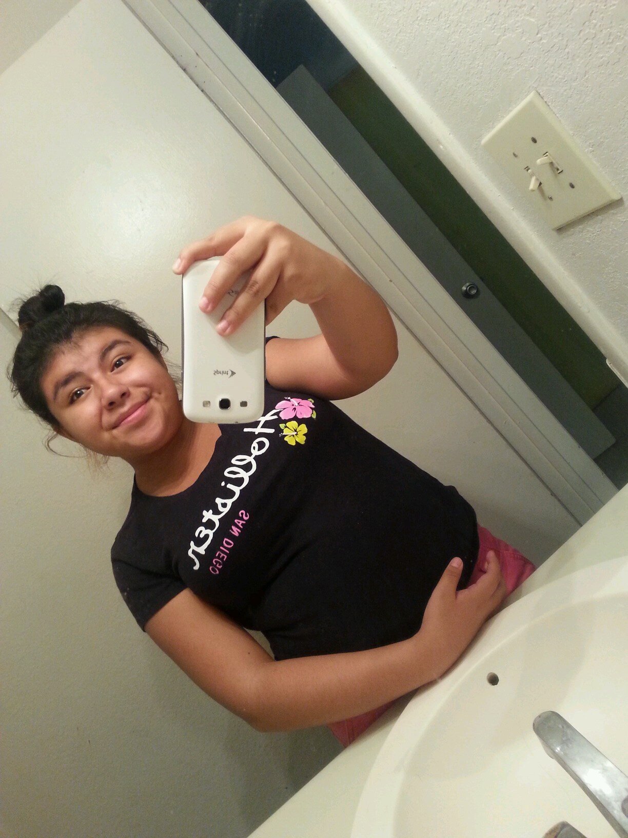 ~Follow Me And Ill Follow Back (;| Kik ayo_its_adriana (;