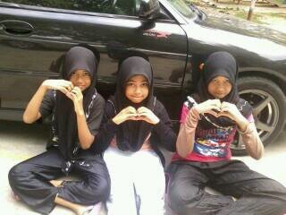 awak follow saya nnt saya follow awk balik ok.add facebook saya bole?AINA SURAYA