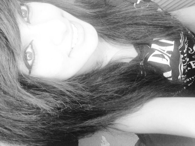 Erm.. I love Pandas and I'm a Metalhead :3. And yeah add my pin:299B7578 n.n