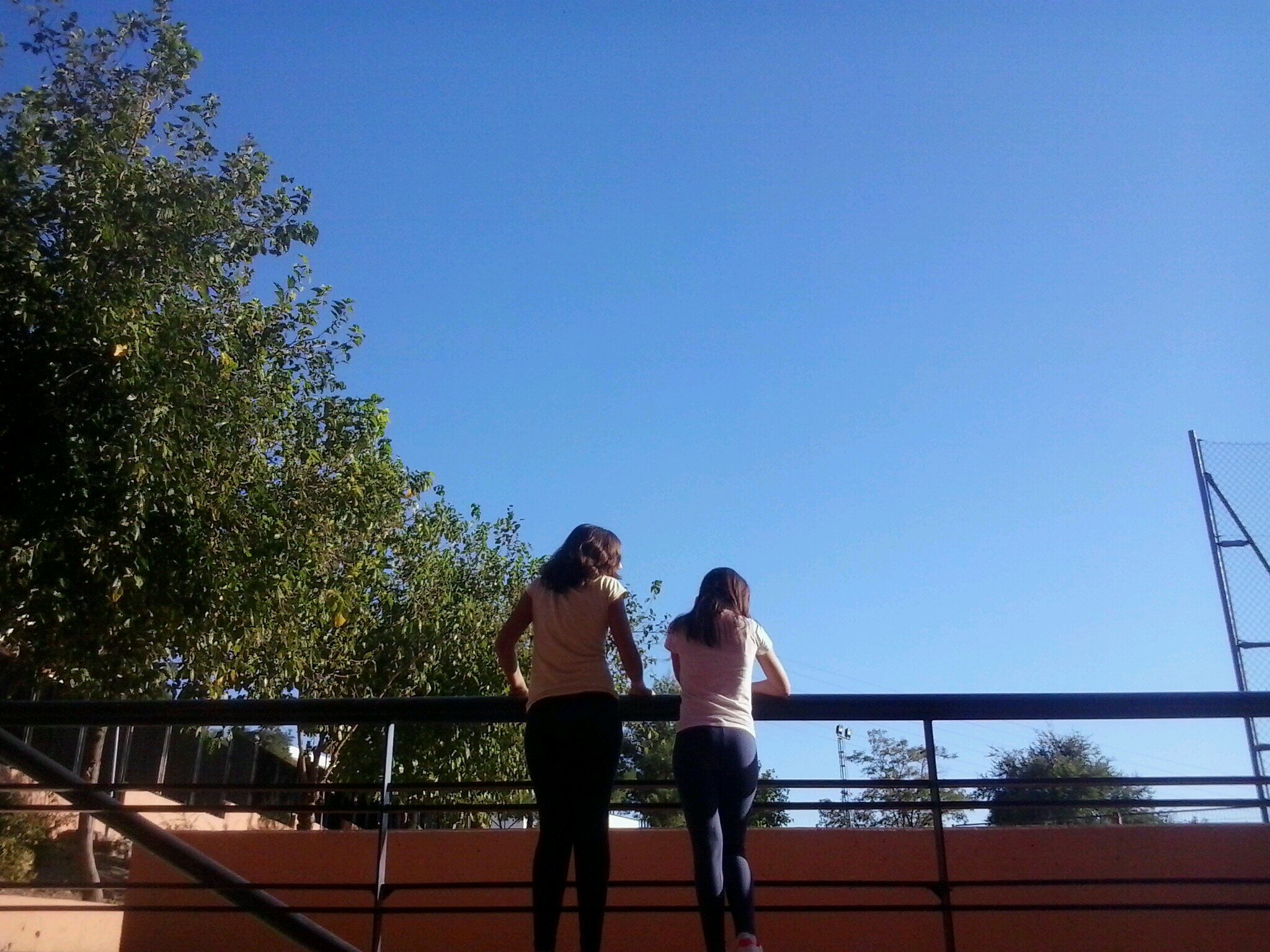 01. 'Sonrie todo lo que puedas'. 'Amiga de mis amigos'. Enamorada de la vida y sobre todo de el ♡ Marchena(Sevilla)