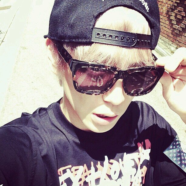 บอทจีมิน BTS ครับ พี่ชาย || @BAEKHYUN_EXO_21