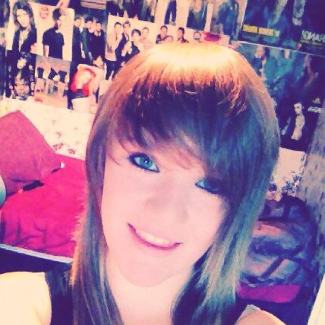 MK|BFMV|PTV|ATL|FOB|MP|BMTH|TPR|TA| YMAS|A7x| CTE| ADTR|P!ATD|OM&M|FH|and tons more:3 I also love supernatural:'3