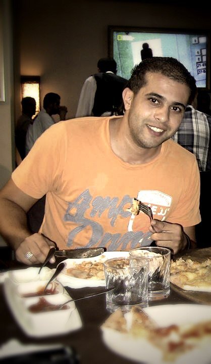 Islemkiheli's profile picture. Bon vivant