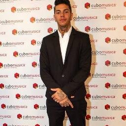 Sono una killer da un anno o più,il mio sogno e di incontrare lui,emis killa ❤