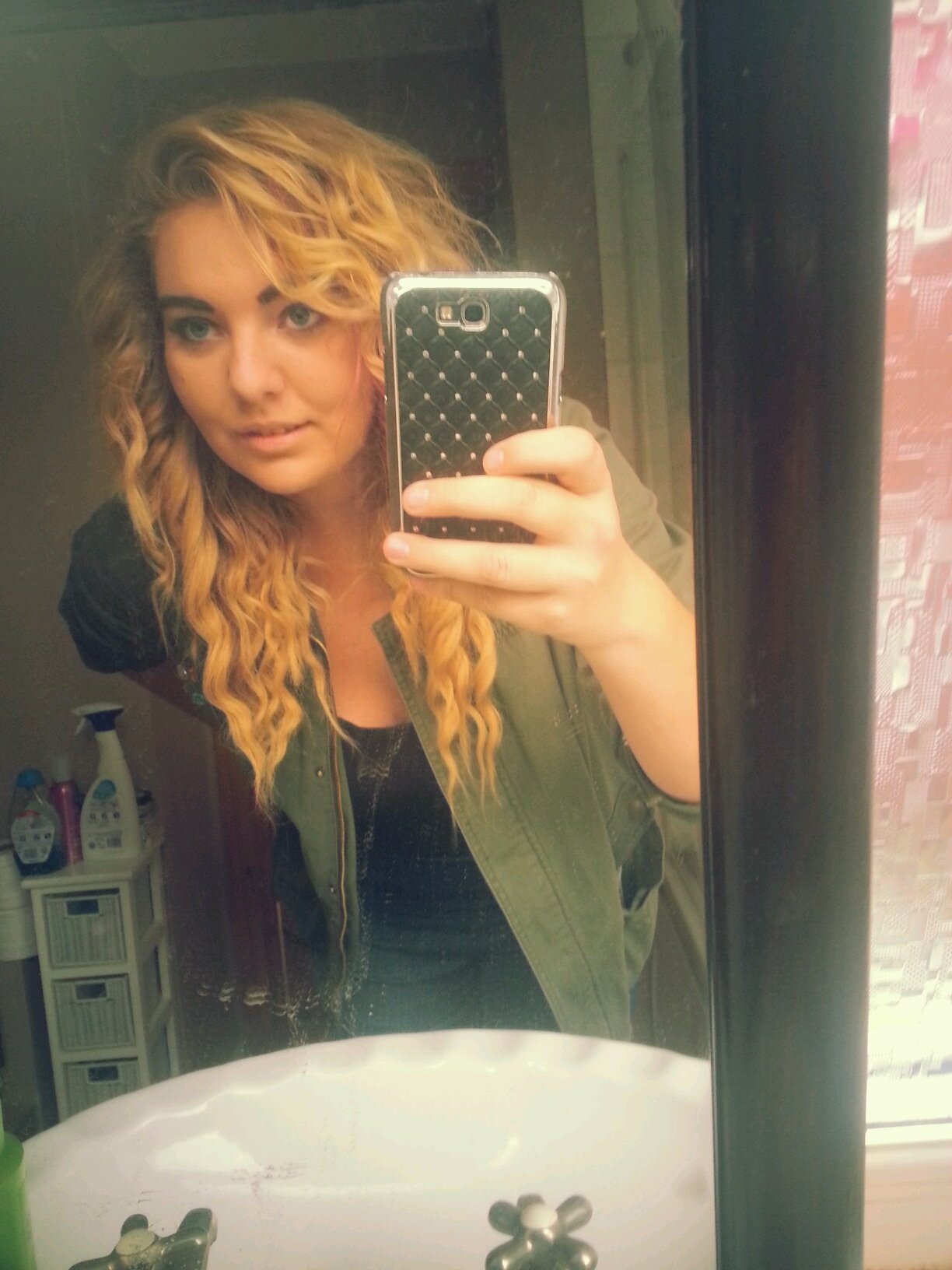 OliviaAnn123's profile picture. 