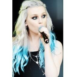 ♡ she is my love ♡