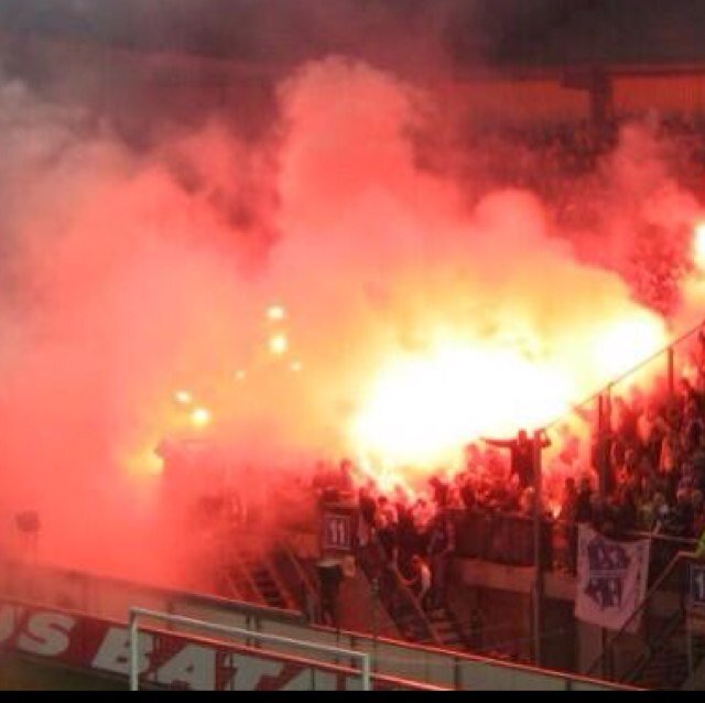 Wij tweeten foto's over de Ultras in Nederland.