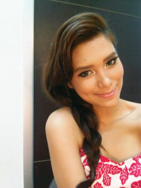 EvaSilalahi09's profile picture. No matter where life takes me, find me with a smile.