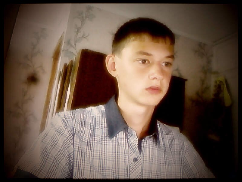 Просто заебательский пацан:)