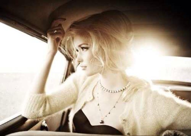 Binx is the name, and i'll have you wrapped around my finger within the hour. I've laughed in the face of the devil, but my southern charm will have you fooled.