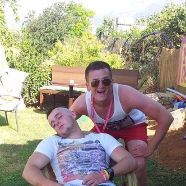 Born 1992, from lovely  Northamptonshire went to woolly school. became heavy weight champion at the age of 8 when i knocked out mike tyson!